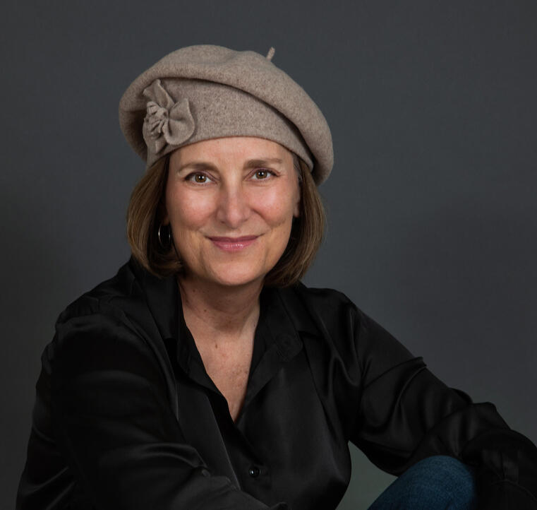 Shari Swanwick, Life Coach Photo of female life coach smiling into the camera